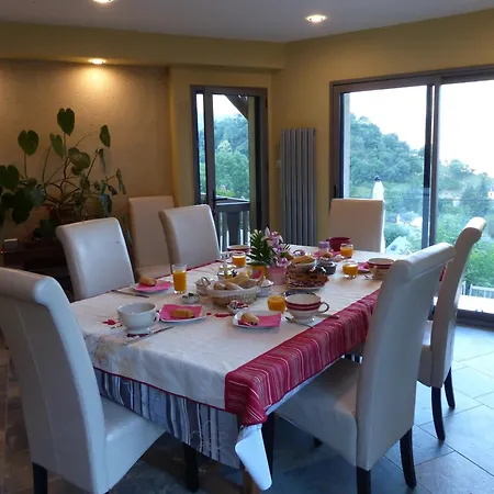 D'hotes Vignes Bed & Breakfast 3*